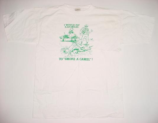 Vintage Smoke a Camel Saddam T-Shirt Iraq War 1990s XL