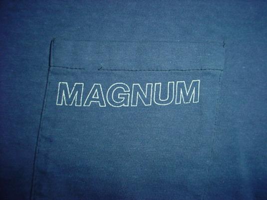 Vintage Magnum P.I. T-Shirt On Location Hawaii M/S