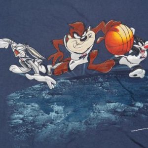 1996 LOONEY TUNES SPACE JAM BASKETBALL TEAM VINTAGE T-SHIRT