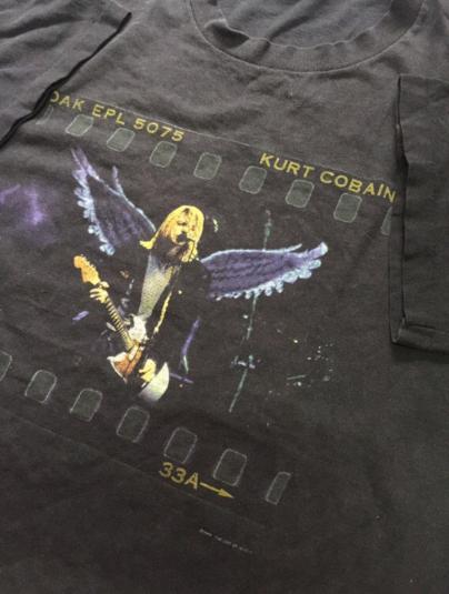 Vintage 90s Kurt Cobain T-shirt