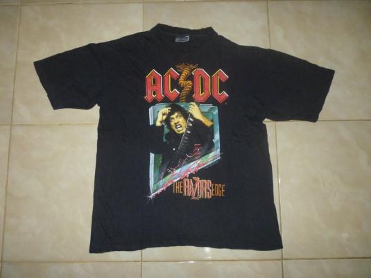 Vintage AC/DC 1990 T-Shirt | Defunkd
