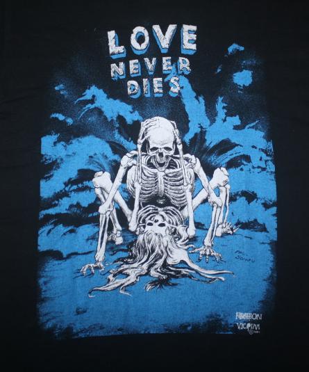 Vintage Fashion Victim Love Never Dies Skeleton T-Shirt