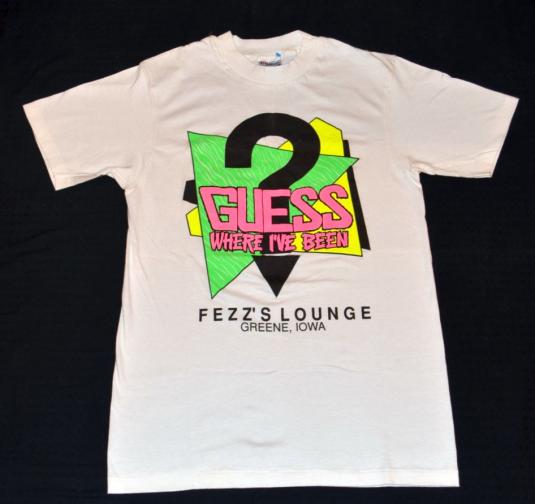 Vintage 80s 90s Guess Parody Fezz’s Lounge Iowa T-Shirt – M