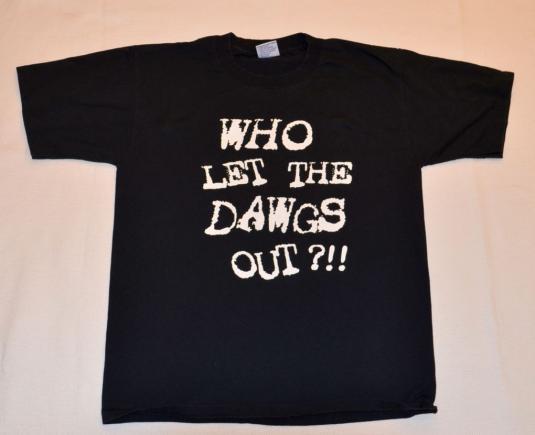 Vintage 90s Who Lets the Dawgs Out T-Shirt Dogs Sz L-XL
