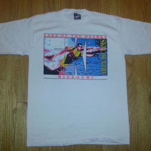 90s Missouri T-Shirt Lake of the Ozarks Ski Country Neon M