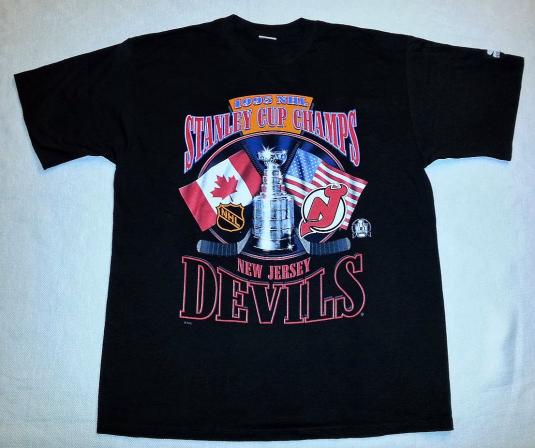 Vintage 90s STARTER NJ Devils Stanley Cup T-Shirt Fits L XL