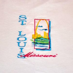 Vinatsge 90s St. Louis Missouri Stitched Design T-Shirt-M, L