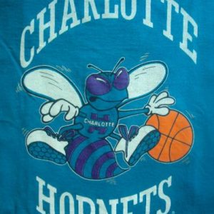 VINTAGE CHARLOTTE HORNETS NBA