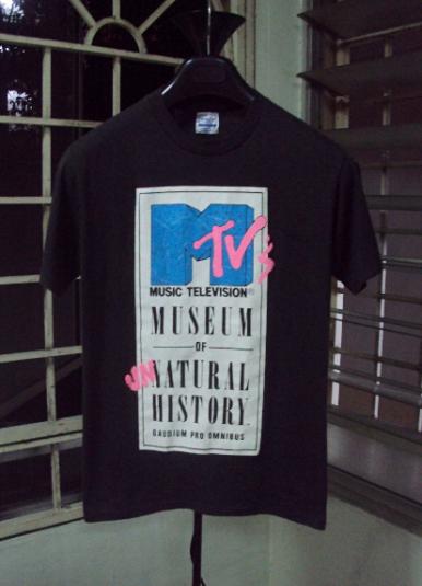 VINTAGE 1989 MTV TOUR T-SHIRT