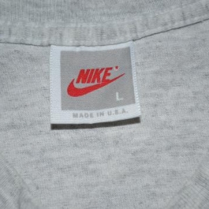 Vintage NIKE 1991 Michael Jordan x Bugs Bunny T-shirt