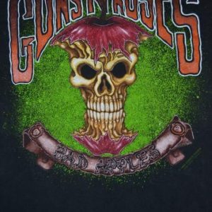 Vintage 1992 GUNS N ROSES Bad Apple Australia Tour T-shirt