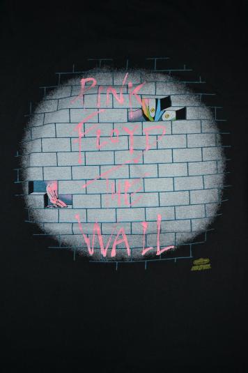 VINTAGE 1982 PINK FLOYD THE WALL CONCERT T-SHIRT