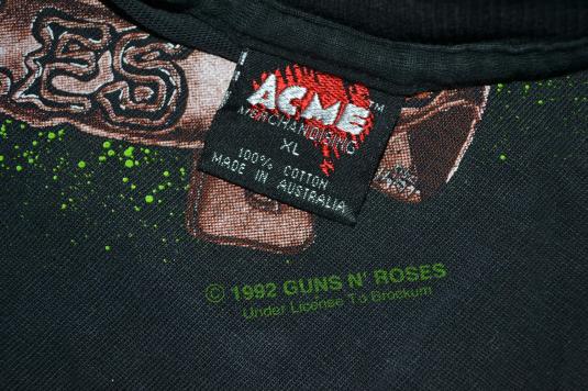 Vintage 1992 GUNS N ROSES Bad Apple Australia Tour T-shirt | Defunkd