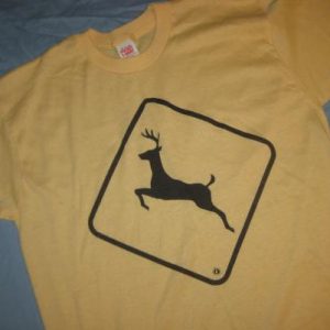 Vintage 1980's deer crossing t-shirt, soft and thin, hunting