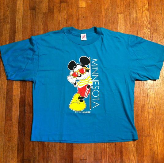 Vintage 1990’s Mickey Mouse Minnesota t-shirt