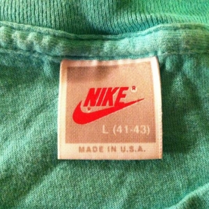 Vintage NIKE Spike Lee Michael Jordan flight school t-shirt