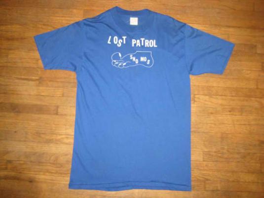 1980’s t-shirt with a big foot on the front, soft & thin, L