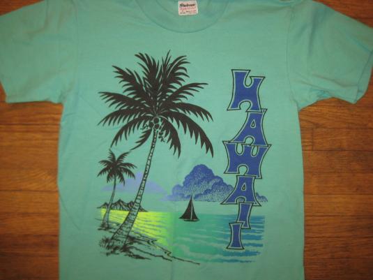 Vintage Beautiful 1980’s Hawaii t-shirt, small