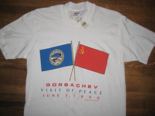 1990 t-shirt, Mikhail Gorbachev visits Minnesota, M