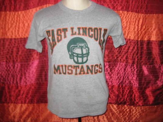 Vintage 1980’s Mustangs football t-shirt, soft and thin, M