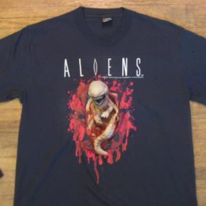 Vintage 1991 rare Aliens movie 3D Chestburster t-shirt large