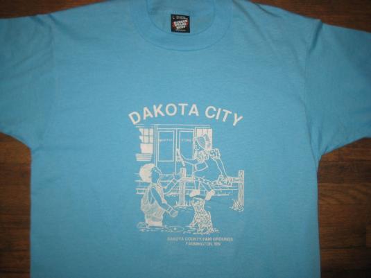 Vintage Late 1980's Dakota City, Minnesota t-shirt