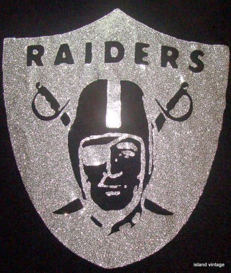 Vintage 1970’s Oakland Raiders iron on raider logo M
