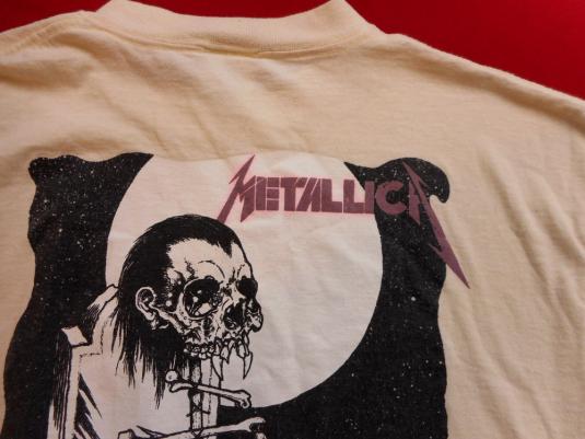Metallica 90’s Gravekeeper Tour Vintage T Shirt Roam Pushead