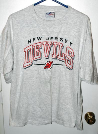 Vintage 90s Logo Athletic New Jersey Devils T-shirt