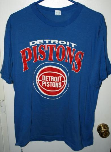 Vintage 80s Artex 50/50 Detroit Pistons Logo T-shirt