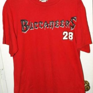 Vintage 1998 Tampa Bay Buccaneers Warrick Dunn #28 T-shirt