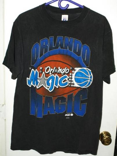 Vintage 90s Logo 7 Orlando Magic T-shirt