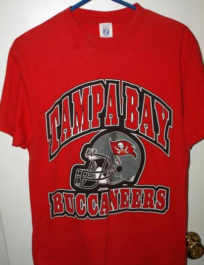 Vintage Logo 7 Tampa Bay Buccaneers New Logo T-shirt