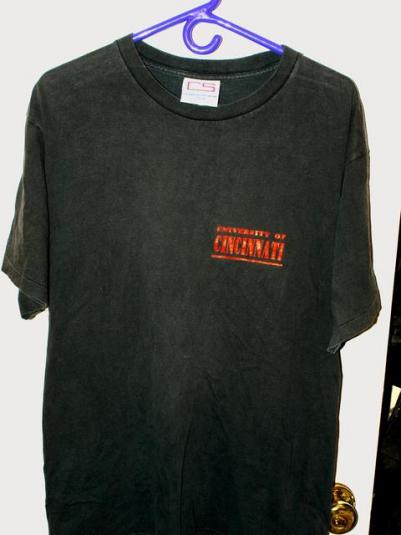 Vintage 90s Univ Cincinnati Bearcats Shoulder Print T-shirt