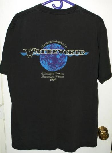 Vintage 90s Waterworld Movie Film Crew Hawaii T-shirt