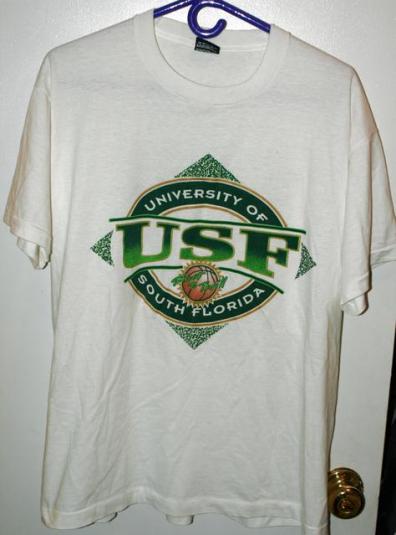 Vtg USF/South Florida Bulls Shoot Thrill Basketball T-shirt