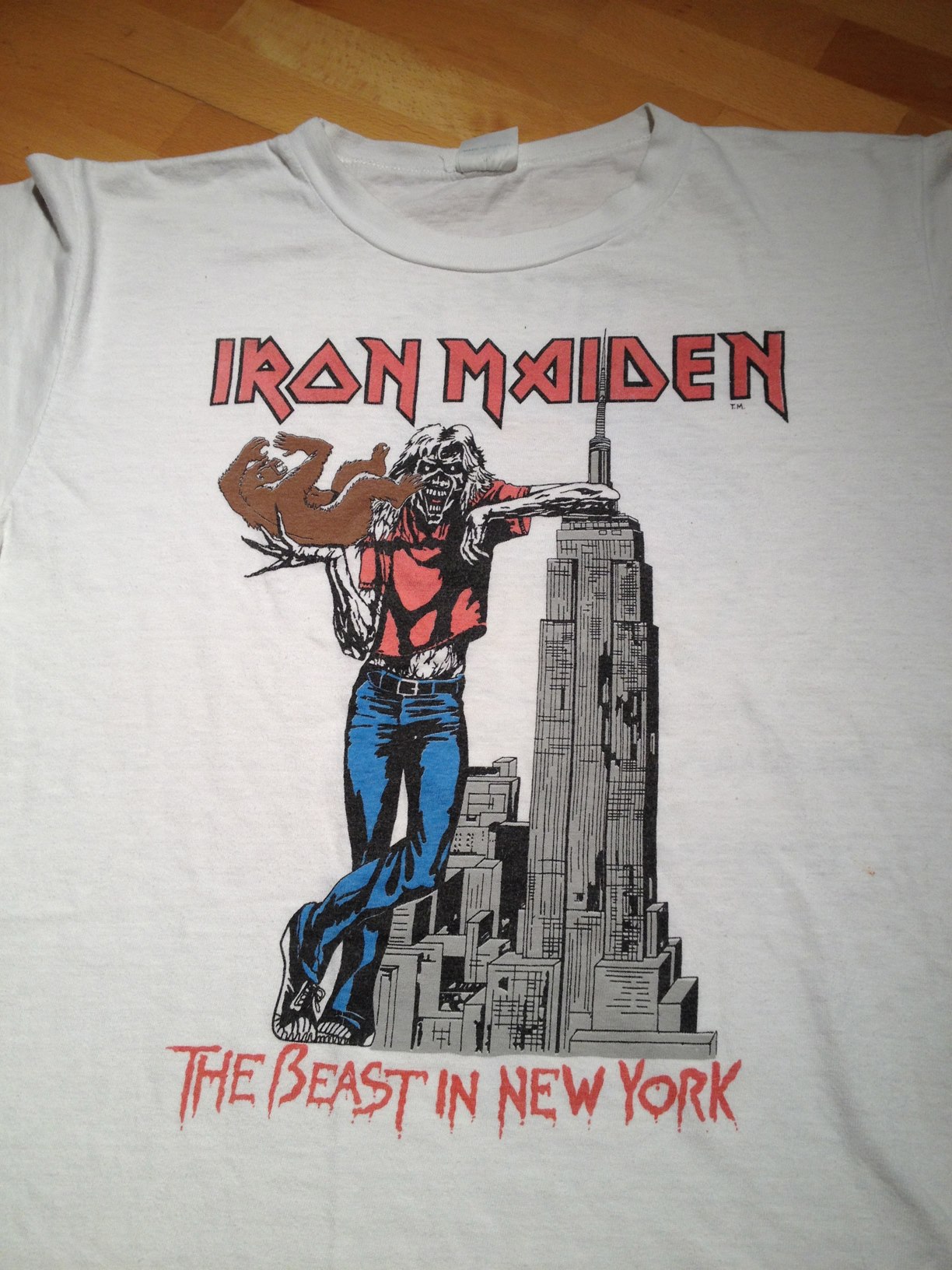 Vintage Iron Maiden The Beast in New York T-Shirt King Kong Empire State