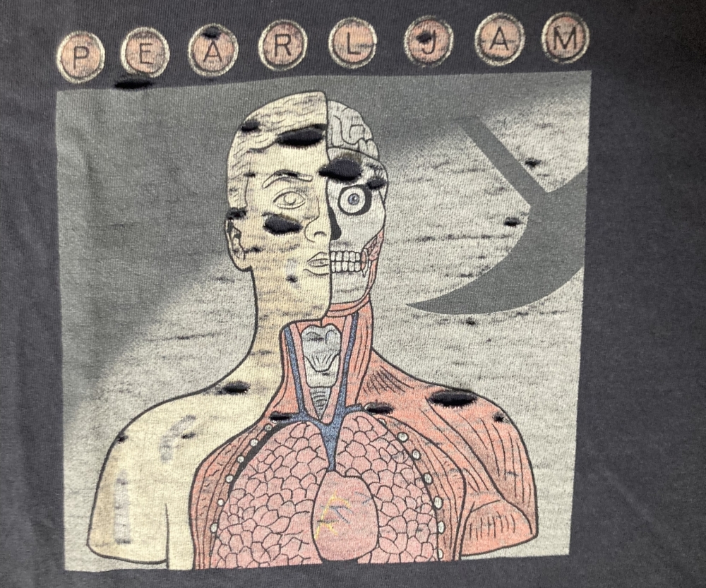 vintage Pearl Jam Anatomy t-shirt close up