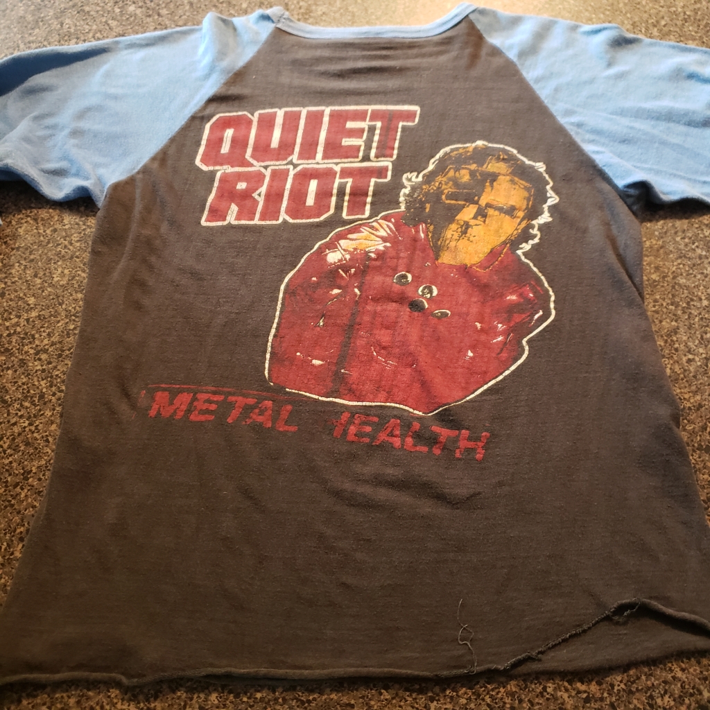 vintage black sabbath jersey raglan quiet riot metal health back