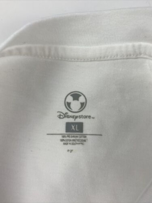 vintage the disney store t-shirt printed tag