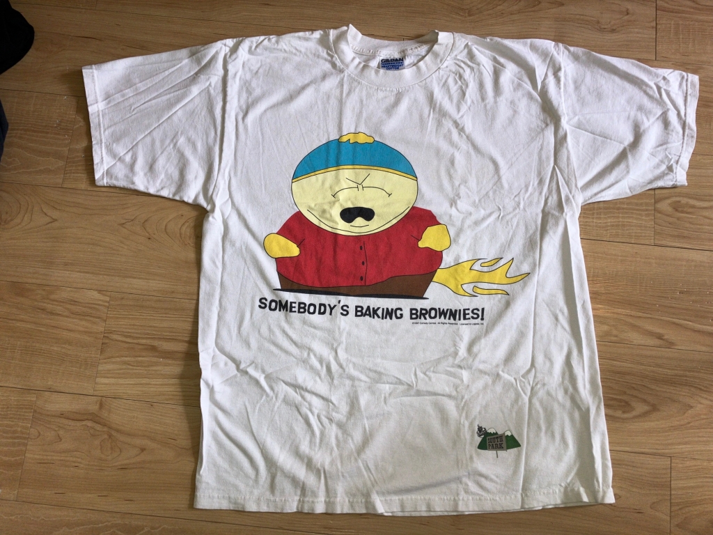 vintage 1990s south park somebody's baking brownies t-shirt cartman