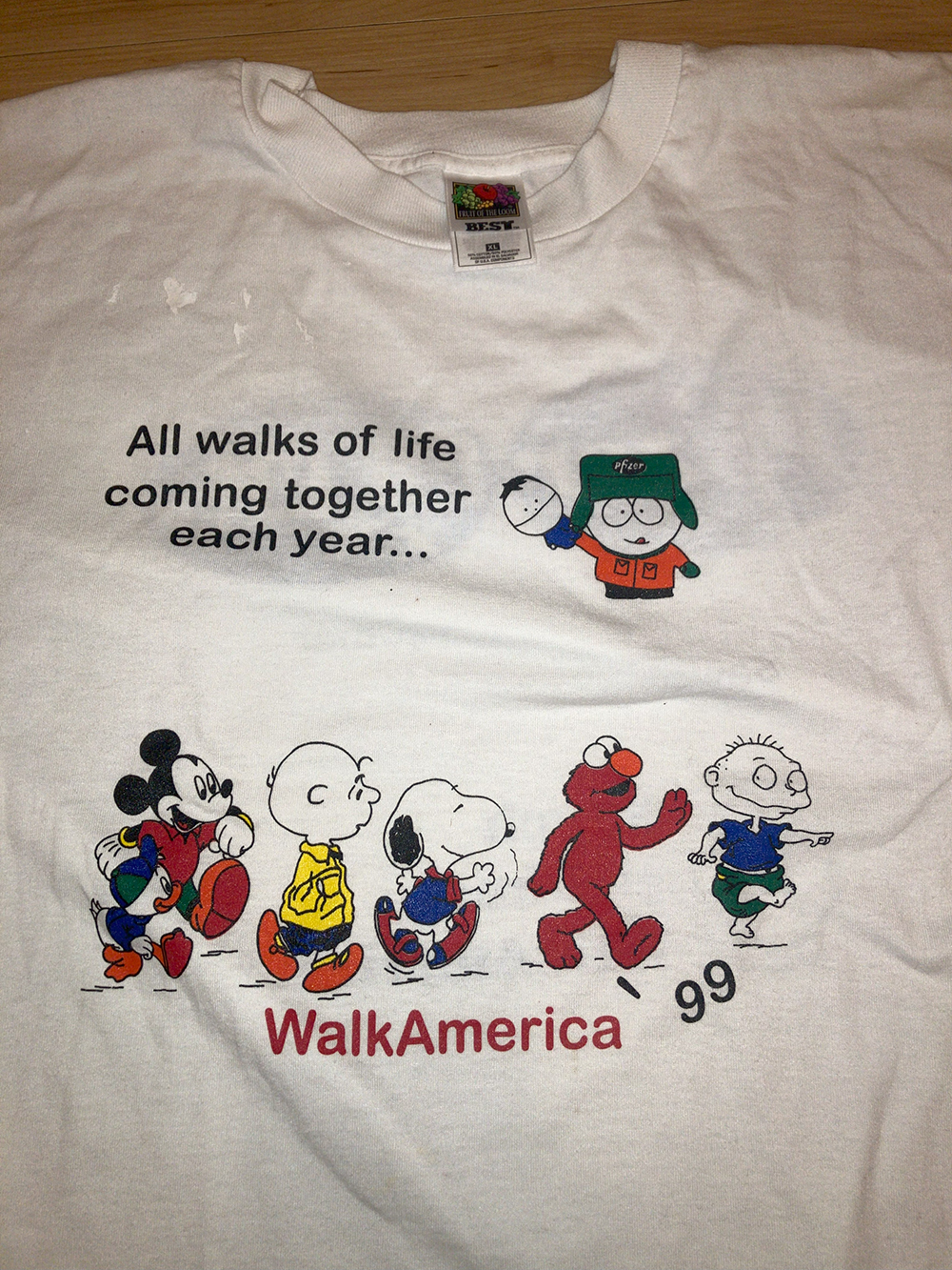 vintage 1999 walkamerica bootleg mickey, snoopy, charlie brown, rugrats, elmo t-shirt kyle