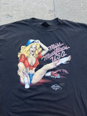Vintage 3D Emblem Miss Mudflaps Truckers Only t-shirt