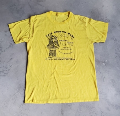 Vintage 80s Brownie Mary Defense Fund T Shirt